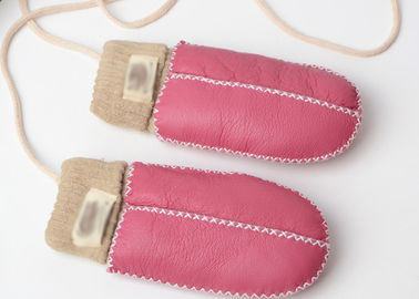 China A mão a mais morna mitenes costurados da pele de carneiro do bebê com luz - punho cor-de-rosa fornecedor
