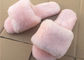 Senhoras cor-de-rosa/cinzentas abrem deslizadores da pele de carneiro do dedo do pé com a sola de borracha macia fornecedor