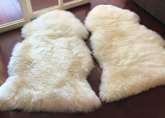 Tapete real da pele de carneiro de lãs longas do cabelo com forma 60 x 90cm dos carneiros brancos de Natura