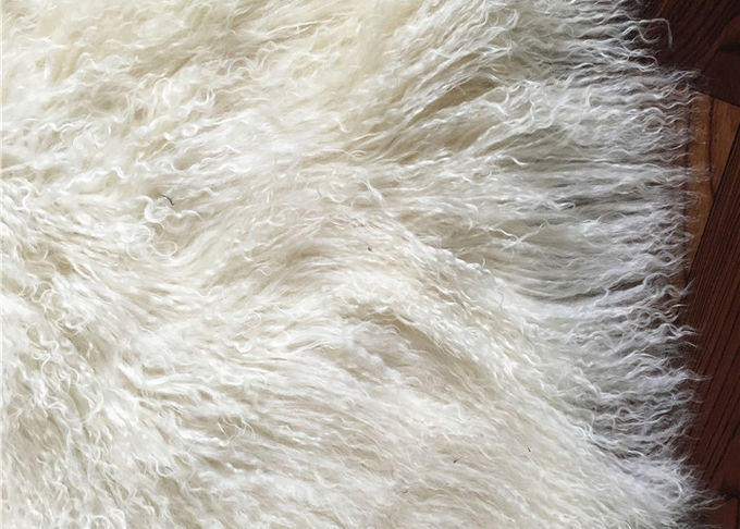 Do assoalho branco genuíno da área da neve do lance de lãs do tapete da pele de carneiro do Mongolian pele real de lãs